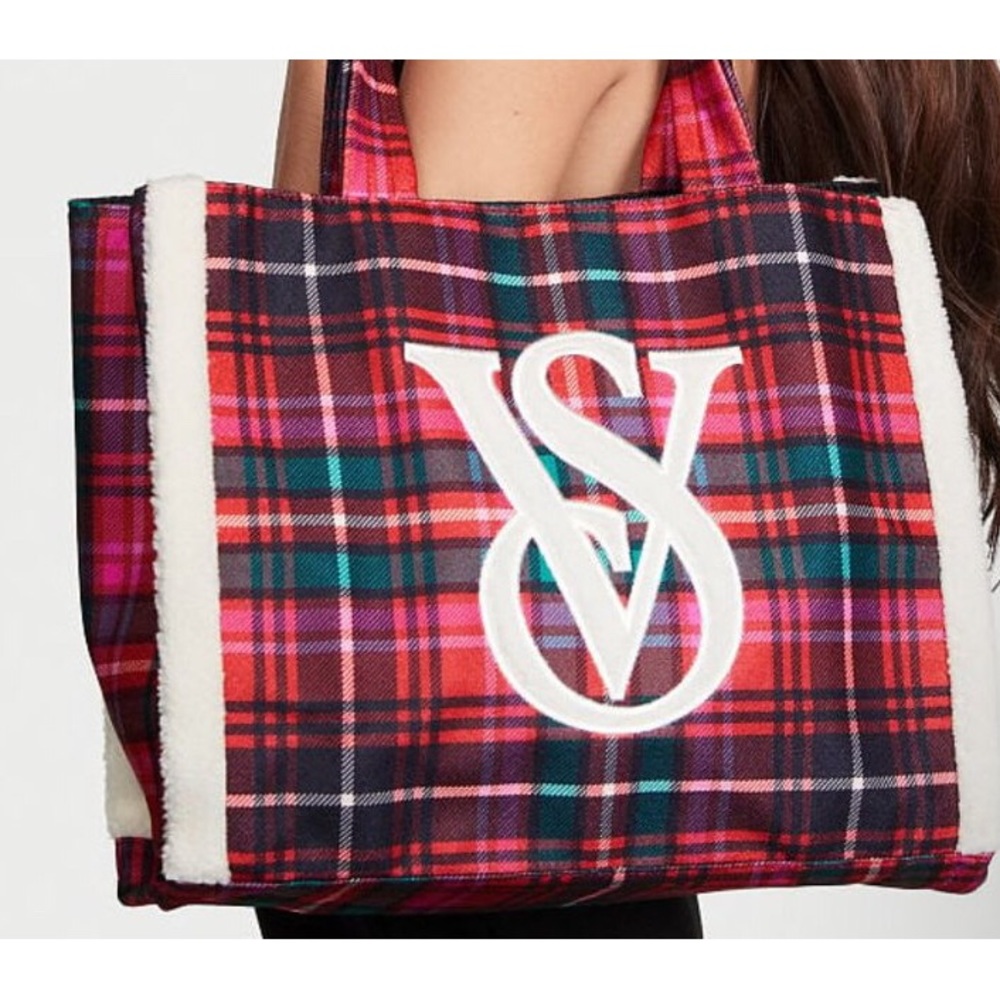 🟡brand new Victoria’s Secret Tote bag pristine never used new with tags🟠